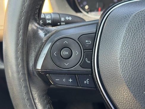 Used 2019 Toyota RAV4 XLE Premium FWD image 26