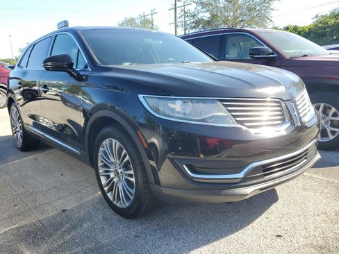 Used 2017 Lincoln MKX Reserve image 28