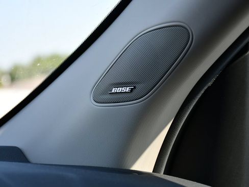 Certified 2025 Honda Pilot Touring image 17