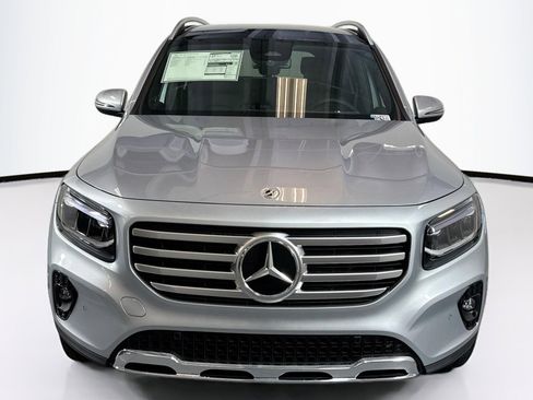 New 2026 Mercedes-Benz GLB 250 4MATIC image 2