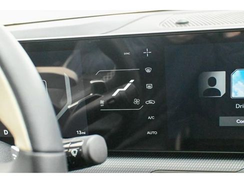 New 2025 Kia K4 GT-Line image 31