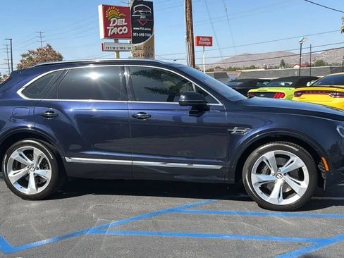Used 2019 Bentley Bentayga AWD/4WD image 3