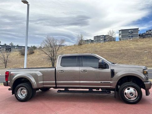 Certified 2022 Ford F350 Lariat w/ Lariat Value Package image 8