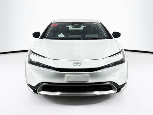 Used 2026 Toyota Prius Plug-In Hybrid FWD image 2
