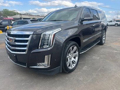 Used 2017 Cadillac Escalade ESV Luxury