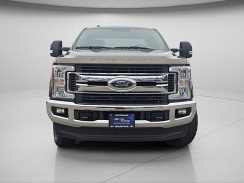 Certified 2017 Ford F250 XLT w/ XLT Value Package image 3