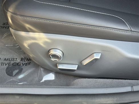 Used 2024 Lucid Air Touring image 26