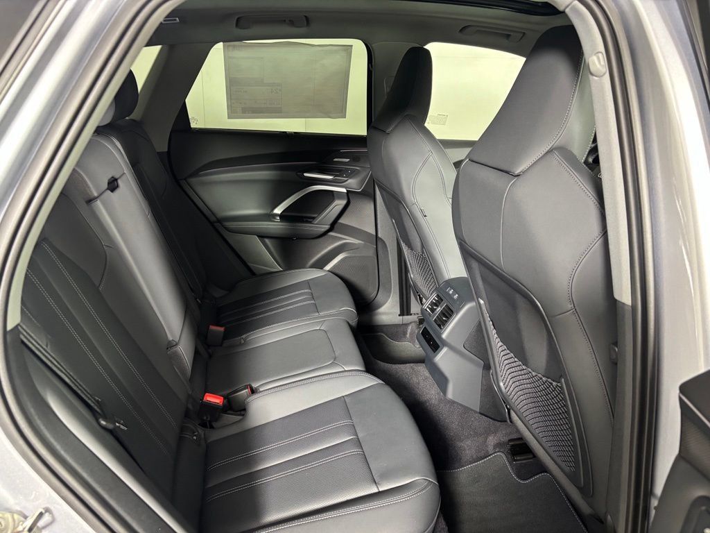 New 2026 Audi Q5 Premium Plus AWD/4WD image 11