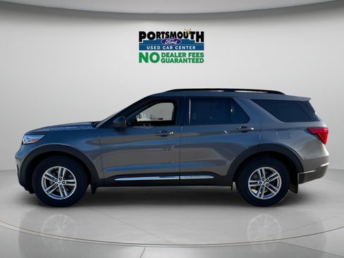 Used 2022 Ford Explorer XLT w/ Equipment Group 202A AWD/4WD image 2
