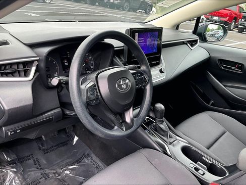 Used 2024 Toyota Corolla LE FWD image 13