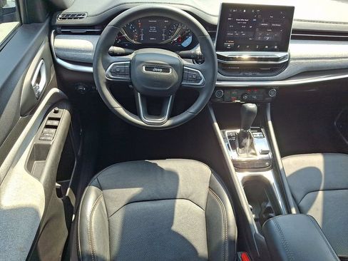 Certified 2023 Jeep Compass Latitude w/ Sun and Sound Group AWD/4WD image 11