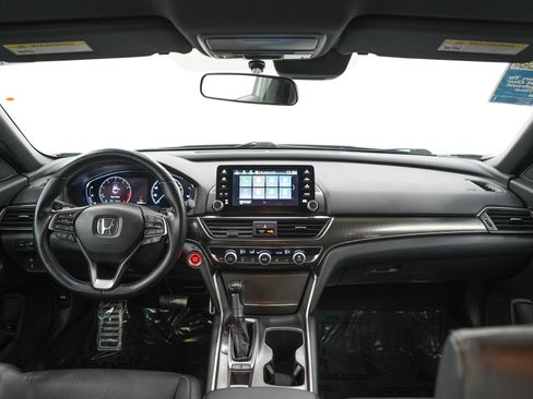 Used 2019 Honda Accord Sport image 13