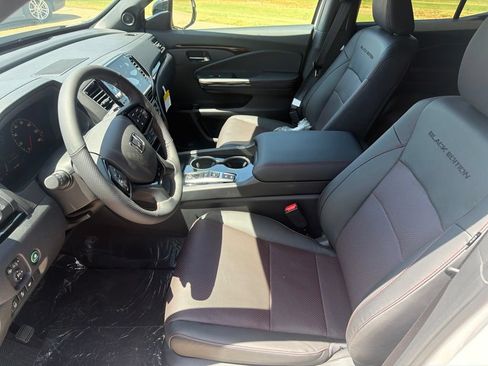 New 2026 Honda Ridgeline Black Edition image 17