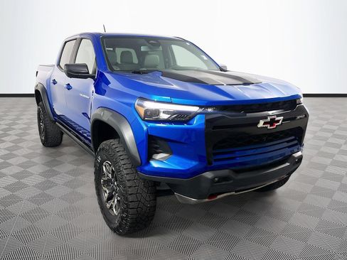 Used 2024 Chevrolet Colorado ZR2 w/ ZR2 Convenience Package III AWD/4WD image 1