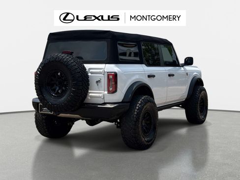 Used 2023 Ford Bronco Badlands AWD/4WD image 3