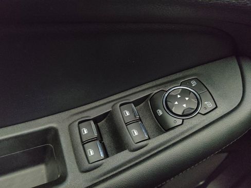 Used 2021 Ford Edge SE w/ Cargo Accessory Package FWD image 27