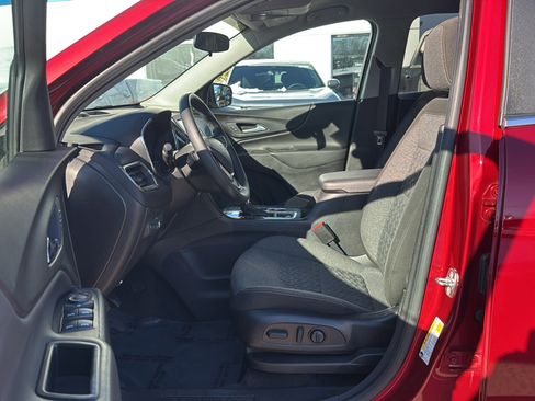 Used 2023 Chevrolet Equinox LT image 12
