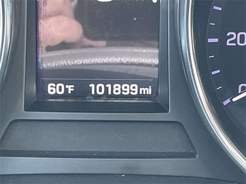 Used 2017 Hyundai Santa Fe SE w/ SE Premium Package 02 image 30