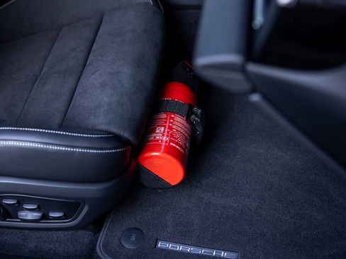 New 2025 Porsche Taycan Turbo GT image 60