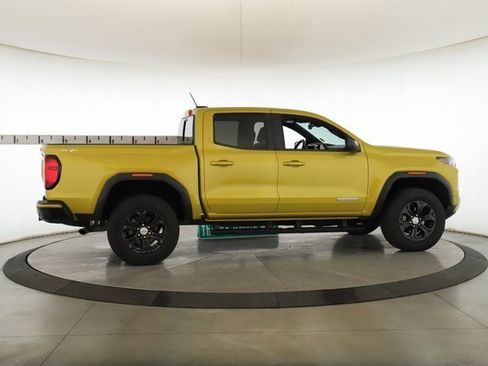 Used 2024 GMC Canyon Elevation w/ Convenience Package image 6