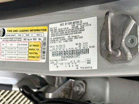Used 2016 Ford Fusion SE FWD image 30