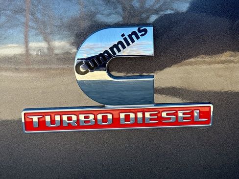 Used 2024 RAM 3500 Laramie image 36