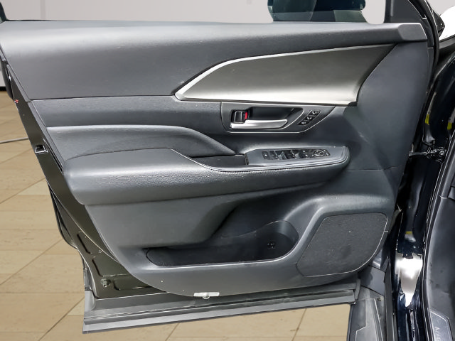 Certified 2025 Toyota Grand Highlander AWD Hybrid image 20