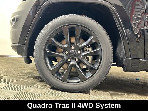 Used 2022 Jeep Grand Cherokee Laredo X AWD/4WD image 8