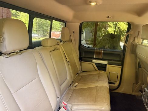 Used 2015 Ford F150 Lariat AWD/4WD image 11