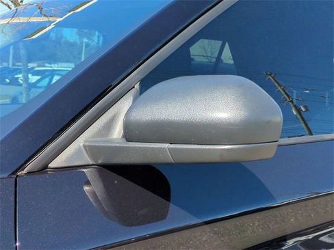 Used 2024 Ford Explorer XLT image 12