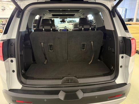 Used 2019 GMC Acadia SLT AWD/4WD image 19