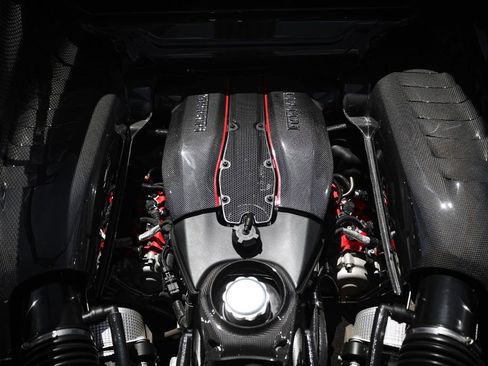 Certified 2020 Ferrari 488 Pista Coupe image 24