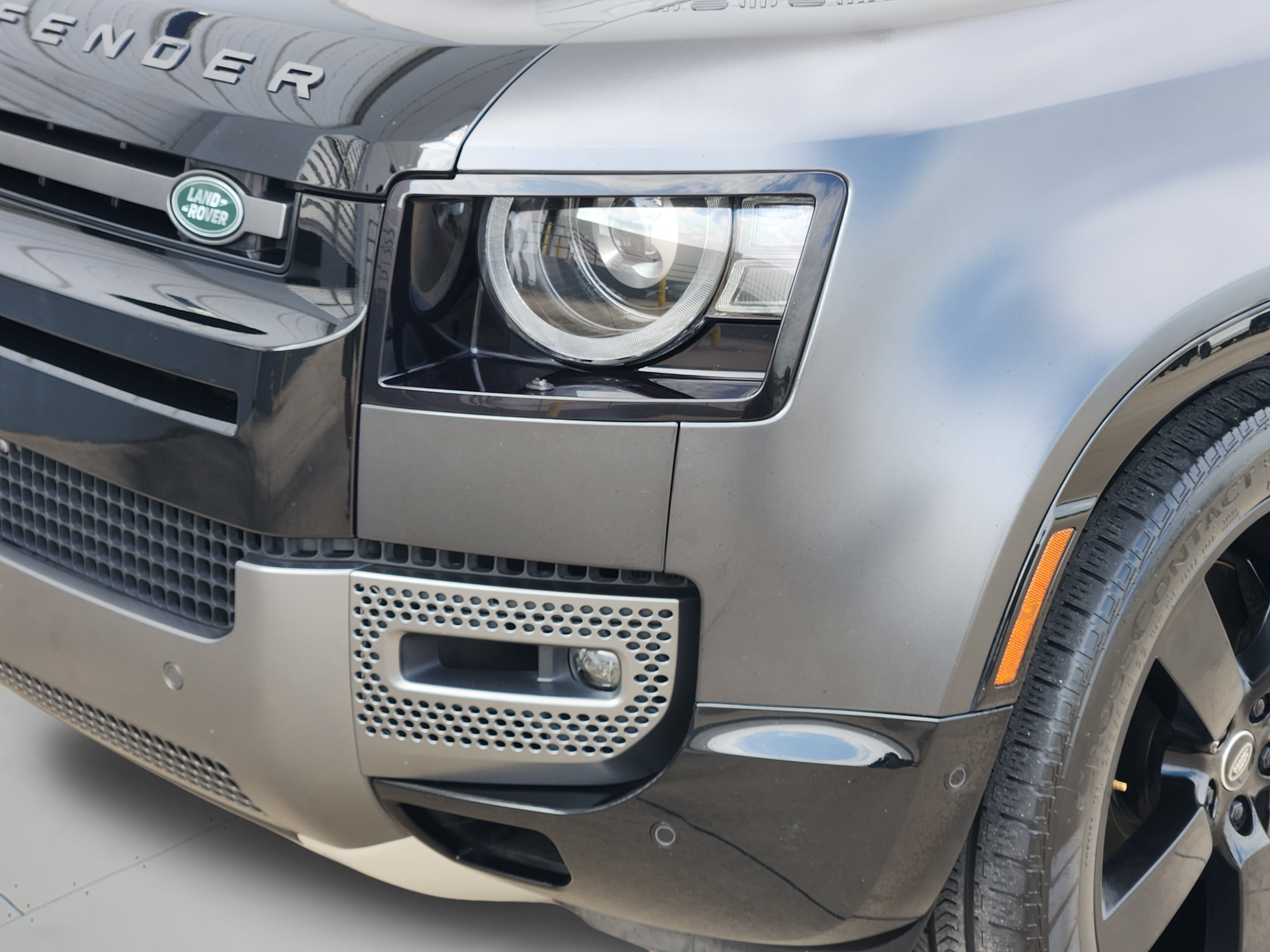 Used 2023 Land Rover Defender 110 Carpathian Edition AWD/4WD image 30