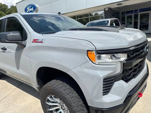 Used 2024 Chevrolet Silverado 1500 LT Trail Boss w/ Convenience Package II AWD/4WD image 35