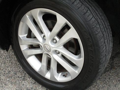 Used 2012 Nissan Juke SV image 23