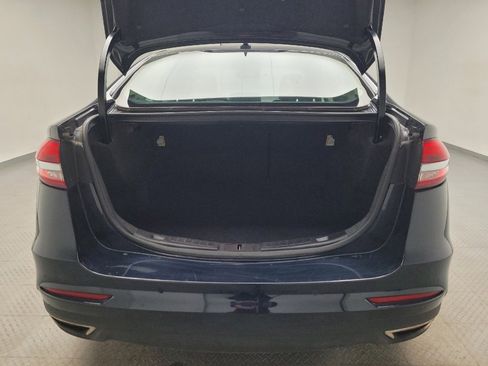 Used 2020 Ford Fusion SE image 29