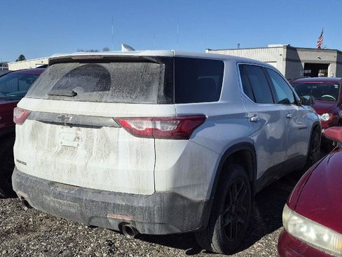 Used 2021 Chevrolet Traverse LS w/ LPO, Blackout Package image 3