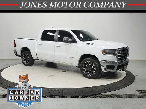 Used 2025 RAM 1500 Laramie AWD/4WD image 1