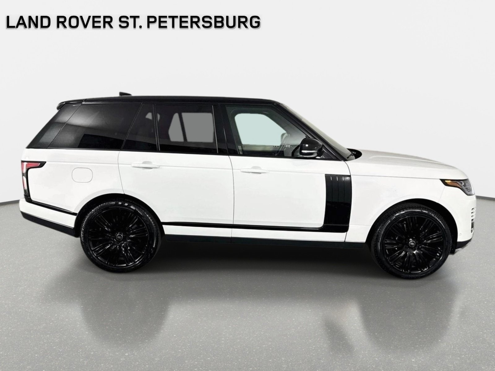 Used 2022 Land Rover Range Rover Westminster Edition AWD/4WD image 4