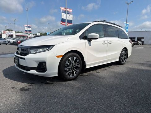 New 2026 Honda Odyssey Elite image 2