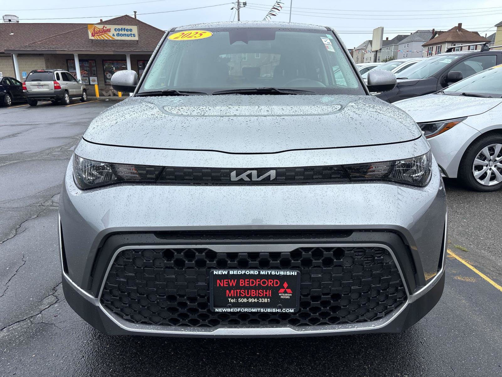 Used 2025 Kia Soul LX w/ LX Technology Package FWD image 2