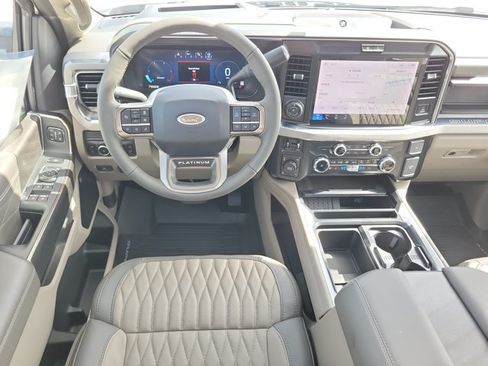 New 2026 Ford F250 Platinum w/ Platinum Plus Package AWD/4WD image 17