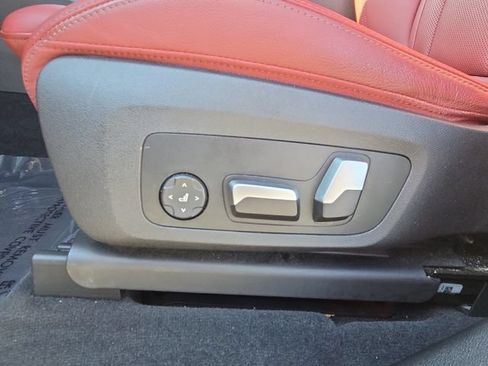 Used 2022 BMW X3 sDrive30i w/ Convenience Package RWD image 12