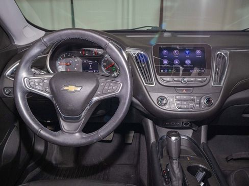 Used 2019 Chevrolet Malibu LT w/ Leather Package image 16