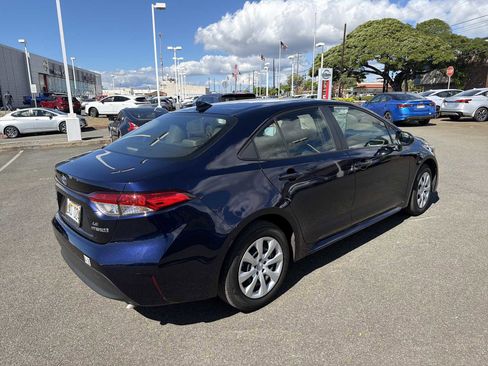 Used 2024 Toyota Corolla LE image 3