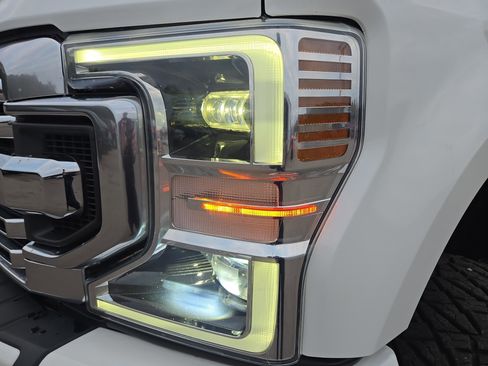 Used 2022 Ford F350 Limited w/ FX4 Off-Road Package image 16