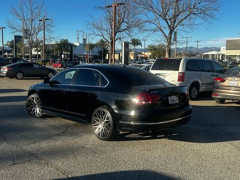 Used 2014 Volkswagen Passat 1.8T SEL Premium image 11