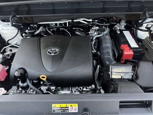 Used 2021 Toyota Highlander Limited AWD/4WD image 30