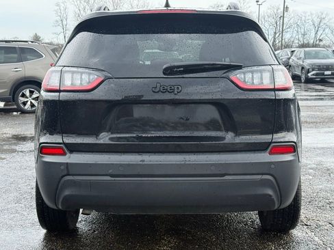 Used 2019 Jeep Cherokee Latitude Plus image 10