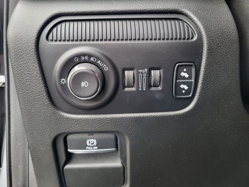 Used 2024 Jeep Wagoneer Series II w/ Premium Group I AWD/4WD image 27
